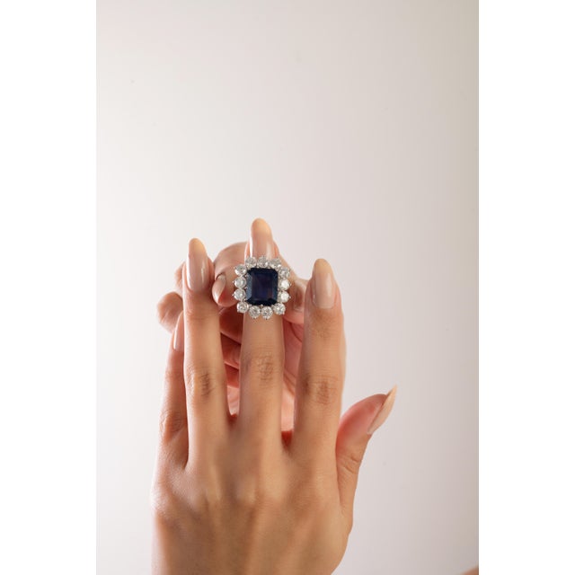 Luxury 7.11 Ct Sapphire Estate Ring With 13 Round 4.06 Ct Diamonds in 18k Gold Size 6 For Sale In New York - Image 6 of 14