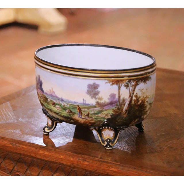 19th Century French "Porcelaine De Paris" Jardinière With Painted Pastoral Scene For Sale - Image 4 of 8