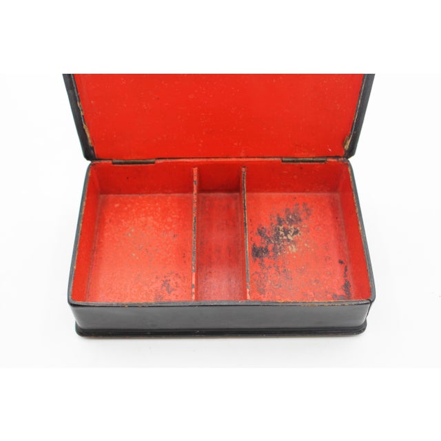 Circa 1870 Japanese Meiji Era Lacquer & Papier Mache Box For Sale In Raleigh - Image 6 of 8