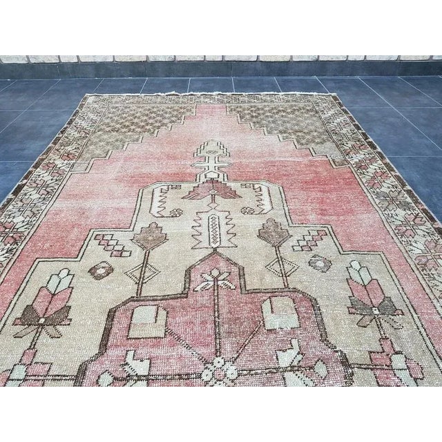 1960s Vintage Anatolian Area Wool Rug- 5′1″ × 11′9″ For Sale - Image 9 of 11