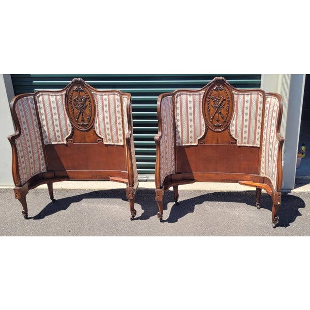 1930s Fine Pair 1930s French Scoop Medalion Twin Beds For Sale - Image 5 of 18
