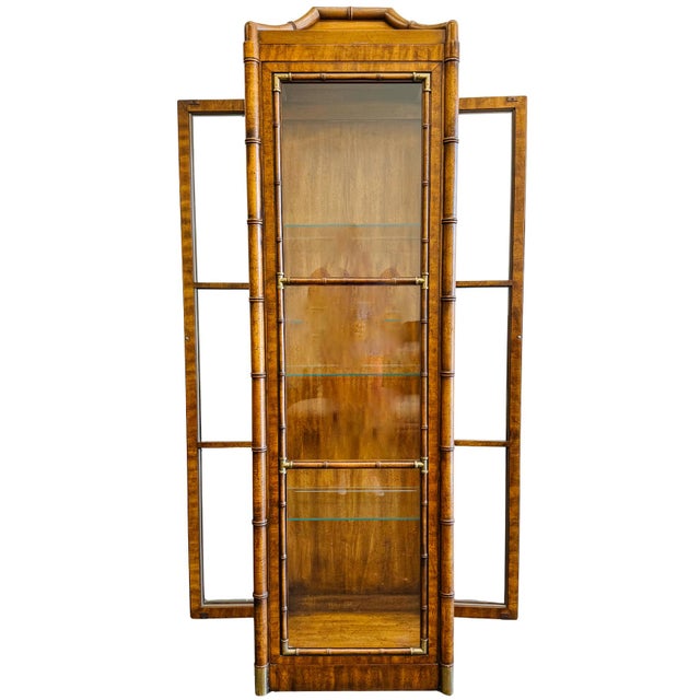 Chinoiserie Vintage Weiman Hollywood Regency Faux Bamboo & Brass Glass Display Cabinet For Sale - Image 3 of 17