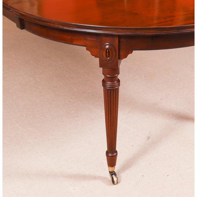 Antique Victorian Extending Dining Table in Flame Mahogany by Selbat, 1800s For Sale - Image 17 of 18