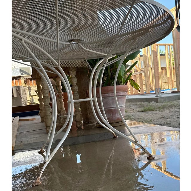 Metal Mid-Century Modern Salterini Woodard Style Wrought Iron & Mesh Top Patio Table For Sale - Image 7 of 9