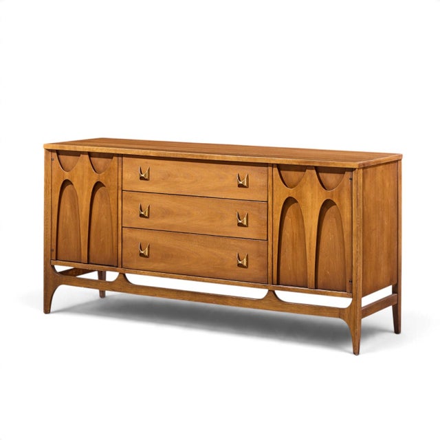 Mid-Century Modern Broyhill Brasilia Mid Century Walnut and Brass Credenza For Sale - Image 3 of 10