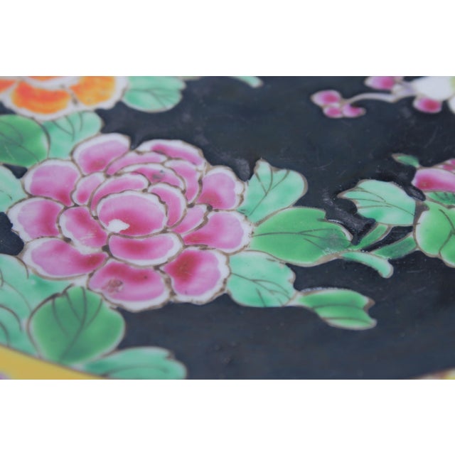 Ceramic Vintage Japanese Famille Noire Porcelain Decorative Plate For Sale - Image 7 of 11
