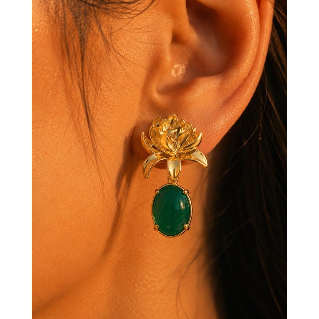 Lotus Green Onyx Drop Earrings For Sale - Image 6 of 8