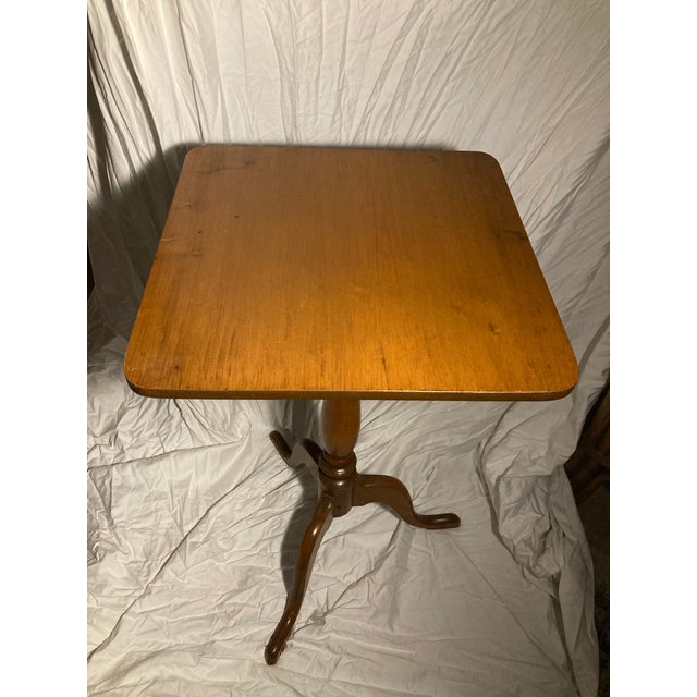 Americana American antique Gorgeous Birch Federal 1800 candlestand table.