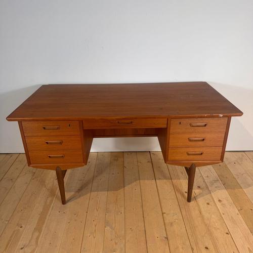 Wood Scandinavian Teak Desk, 1960s For Sale - Image 7 of 9