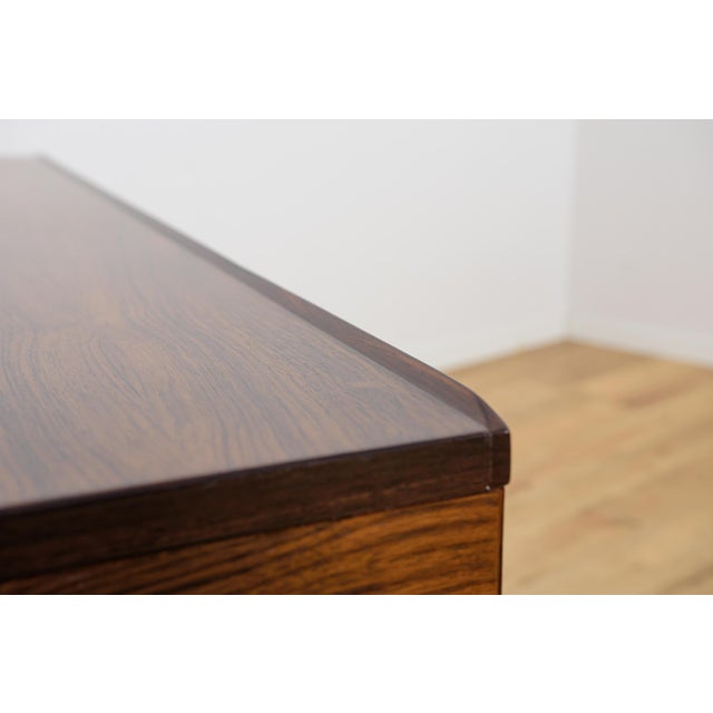 Brown Mid-Century Rosewood Freestanding Desk by Torben Valeur and Henning Jensen for Dyrlund, Denmark, 1960s For Sale - Image 8 of 18