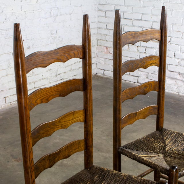 Late 19th to Early 20th Century Pair of French Country Style Oak Ladderback Chairs Twisted Papercord Seats For Sale - Image 11 of 18