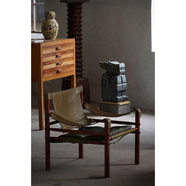 Sirocco Safari Chairs in Ash and Green Leather attributed to Arne Norell for Aneby Mobler, 1960s, Set of 2 For Sale - Image 9 of 18