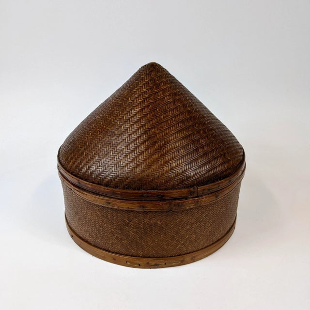 19th Century Chinese Bamboo Woven Hat Box For Sale In San Francisco - Image 6 of 6
