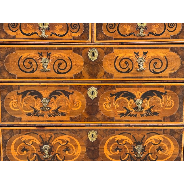 Brown Antique William & Mary Oyster Marquetry Chest, 1680 For Sale - Image 8 of 18