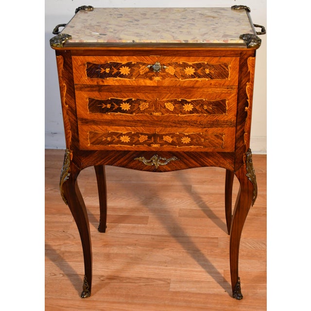1890s Antique French Louis XV Walnut Inlaid & Marble Top Liquor Cabinet / Bar For Sale - Image 13 of 18