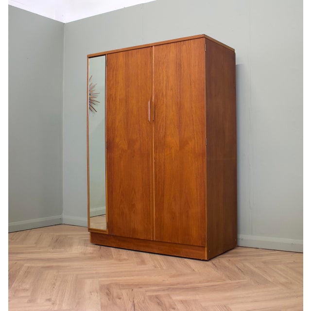 Mid-Century Modern Teak Double Door Wardrobe from Austinsuite, 1960s For Sale - Image 3 of 11