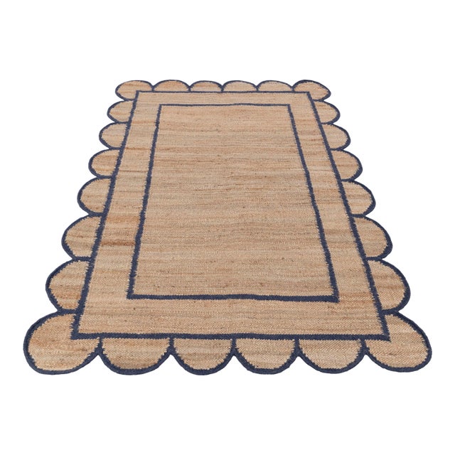 Navy Jute Wool Premium Handwoven Scalloped Rug 3x8Ft. For Sale