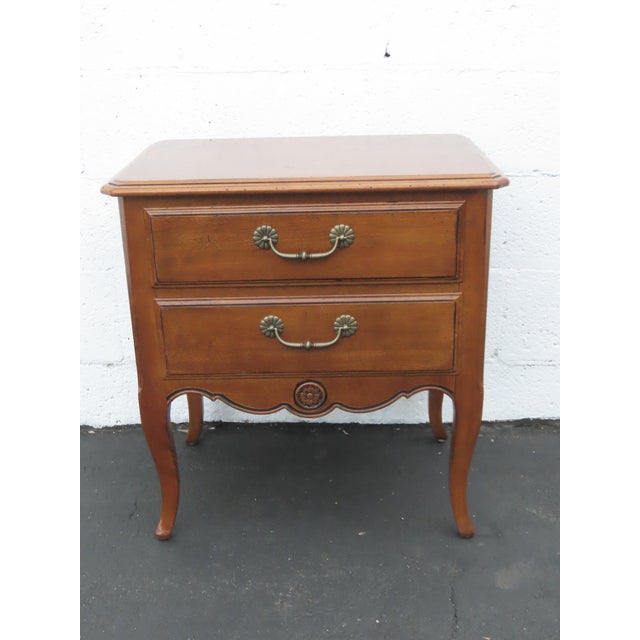 Ethan Allen French Distressed Nightstand End Side Table 6429 For Sale - Image 10 of 18