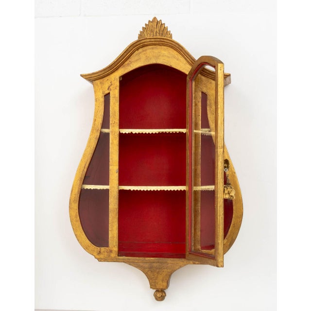 Late 20th Century Italian Neoclassical Style Giltwood Wall-Hanging Vitrine Cabinet For Sale - Image 5 of 9
