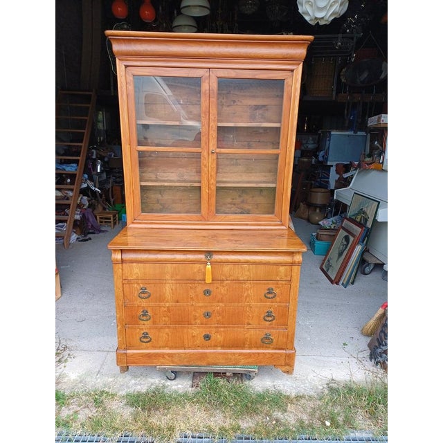 19th Century Glass-Topped Chest of Drawers For Sale - Image 13 of 13