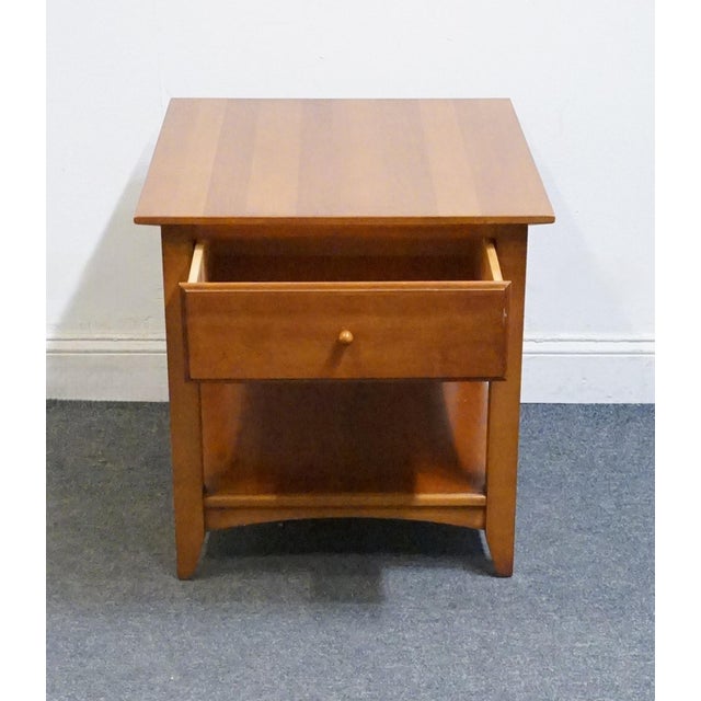 Late 20th Century Thomasville Furniture Impressions Bridges Collection Solid Cherry Early American Shaker Style 23" Accent End Table For Sale - Image 5 of 11