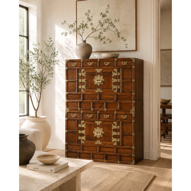 An authentic Korean Ich'ung Nong dating to the Late Joseon Dynasty, crafted of elm with figured elm panels, pine secondary...