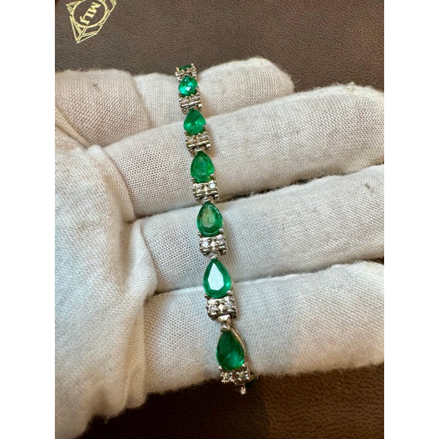 Early 21st Century 9 Ct Natural Brazil Emerald & Diamond Tennis Bracelet 14 Karat Yellow Gold 7 " For Sale - Image 5 of 18