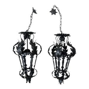 Early 20th Century Italian Florentine Renaissance Revival Style Pair Italian Wrought Iron Lanterns