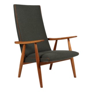 Model Ge-260 Lounge Chair in Oak and Wool by Hans J. Wegner for Getama, 1960s For Sale