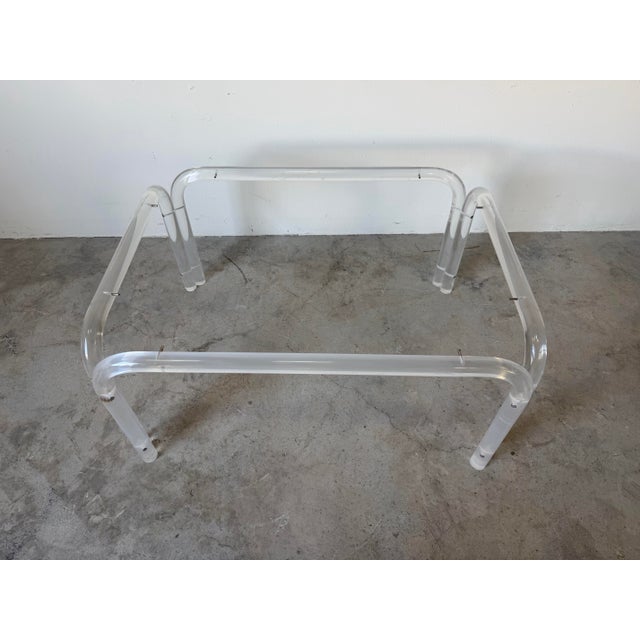 Mid-Century Modern 1970s Vintage Karl Springer / Charles Hollis Jones Style Tubular Lucite & Glass Coffee Table For Sale - Image 3 of 12