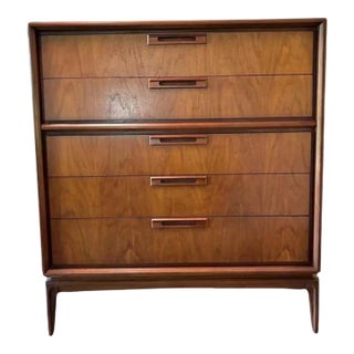 1950s Vintage Mid Century Modern Solid Walnut and Oak Dresser Dovetail Drawers For Sale
