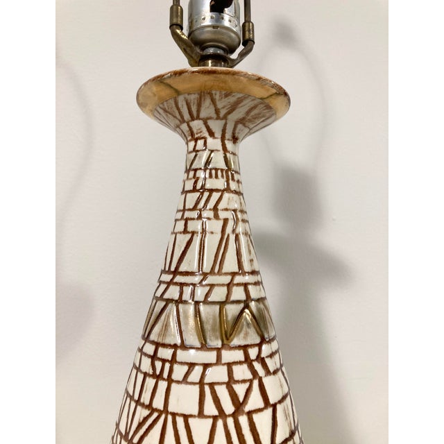 1960s Mid-Century Modern Geometric Mosaic Gilt Ceramic Table Lamp For Sale - Image 4 of 10