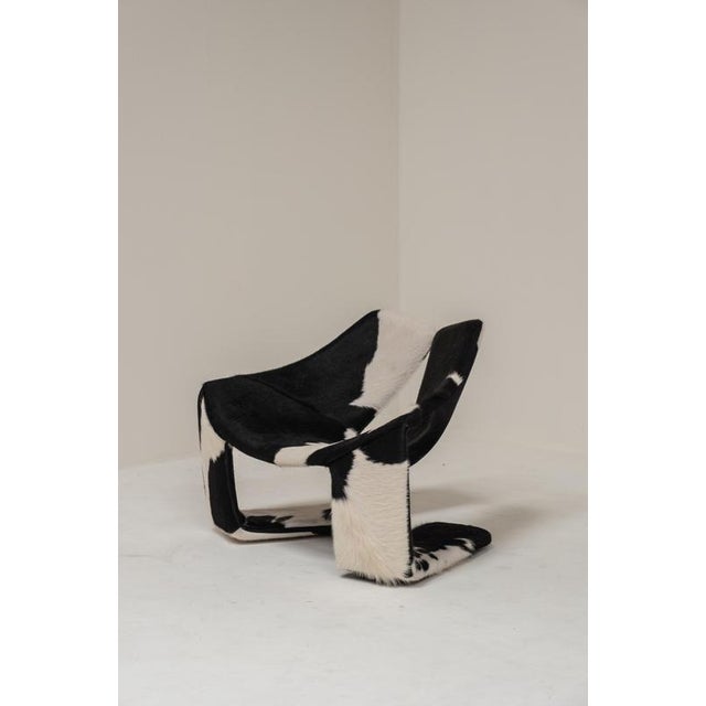 1970s Zen Lounge Chair in Cowhide attributed to Kwok Hoi Chan for Steiner, 1970s For Sale - Image 5 of 14