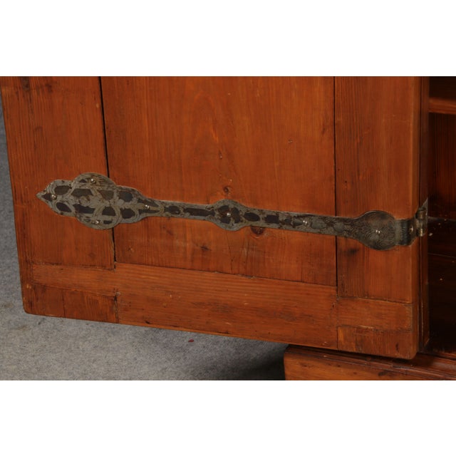 Antique Baroque Facade Half Cabinet in Walnut, 1700 For Sale - Image 15 of 18