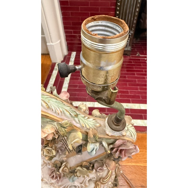 Mid-20th Century Italian Capodimonte-Style Porcelain Floral Harp Table Lamps – Pair For Sale - Image 10 of 14