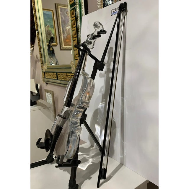 Traditional Murano Glass Violin by Pino Signoretto For Sale - Image 3 of 5