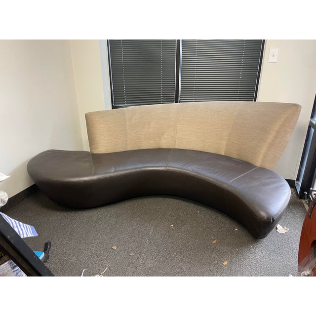 Weiman Preview Vladimir Kagan for Weiman Bilbao Serpentine Sofa For Sale - Image 4 of 7