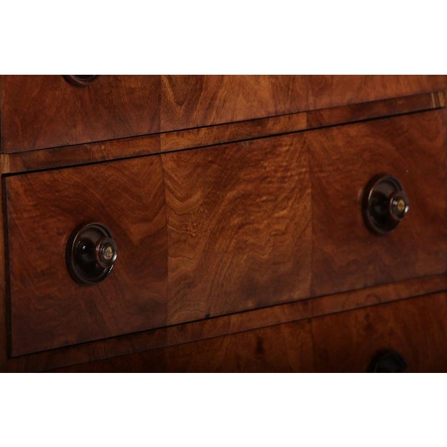 Small Antique Biedermeier Chest of Drawers in Walnut, 1820 For Sale - Image 10 of 18