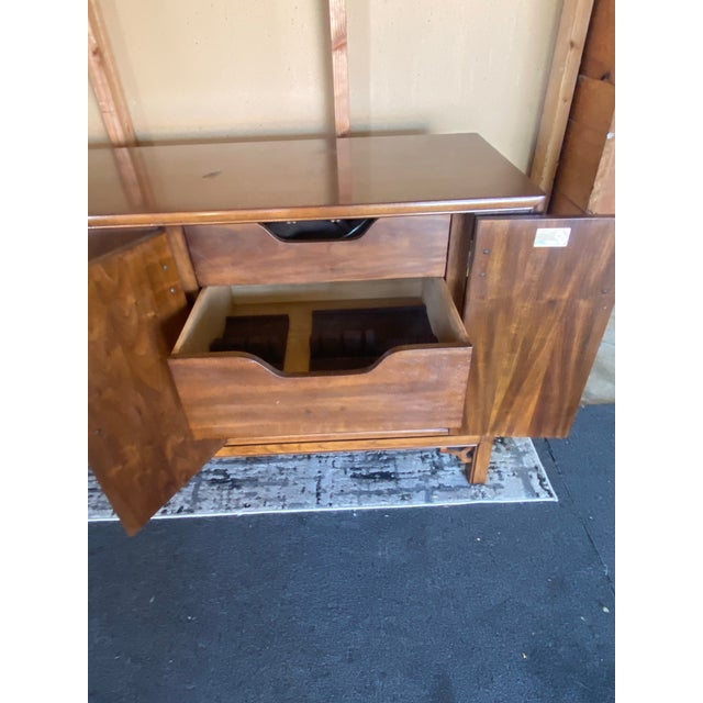 1960s Vintage Drexel Heritage Dynasty Buffet Walnut Burl Sideboard For Sale - Image 11 of 12