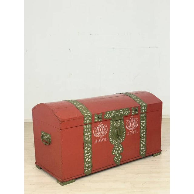 Antique Chest in Pine, 1800 For Sale - Image 4 of 10