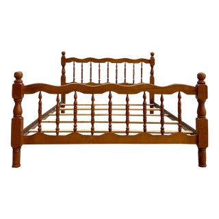 Vintage Full Size Cannonball Spindle Bed For Sale
