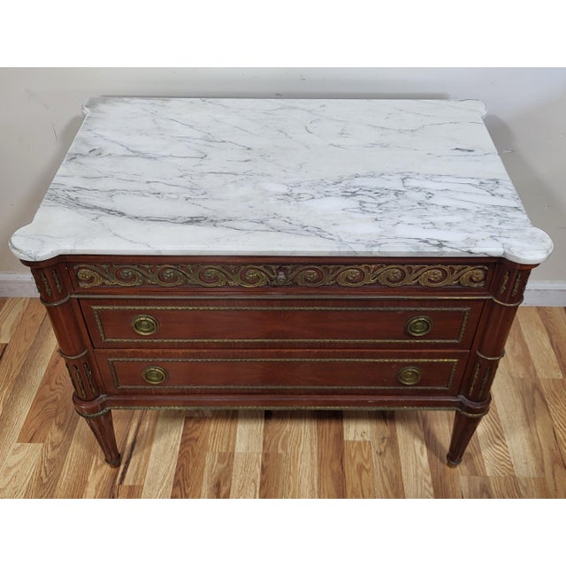 Pair Vintage Empire Directoire French Style Bronze & Marble Top Bed End Commodes For Sale - Image 10 of 18