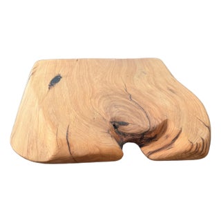 American Handmade Alligator-Shaped Juniper Wood Cutting Board For Sale