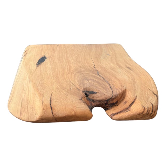 American Handmade Alligator-Shaped Juniper Wood Cutting Board For Sale