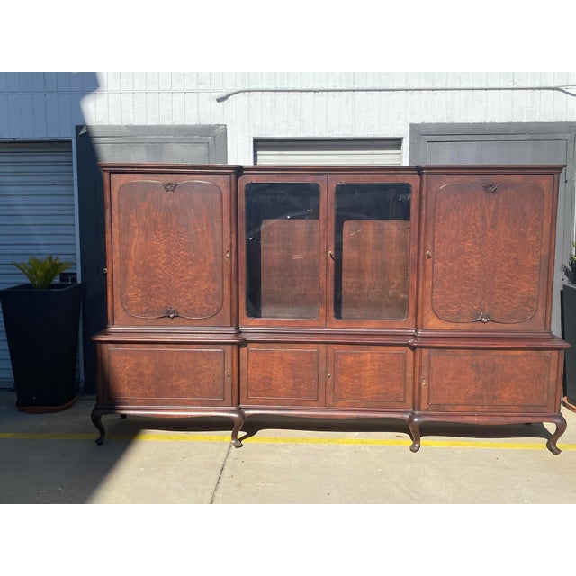Antique Italian Oak Credenza / Buffet / Hutch For Sale - Image 10 of 16