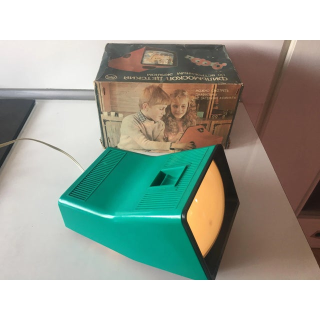 Filmoscope for Children with a Built-in Screen, 1970s For Sale - Image 11 of 13
