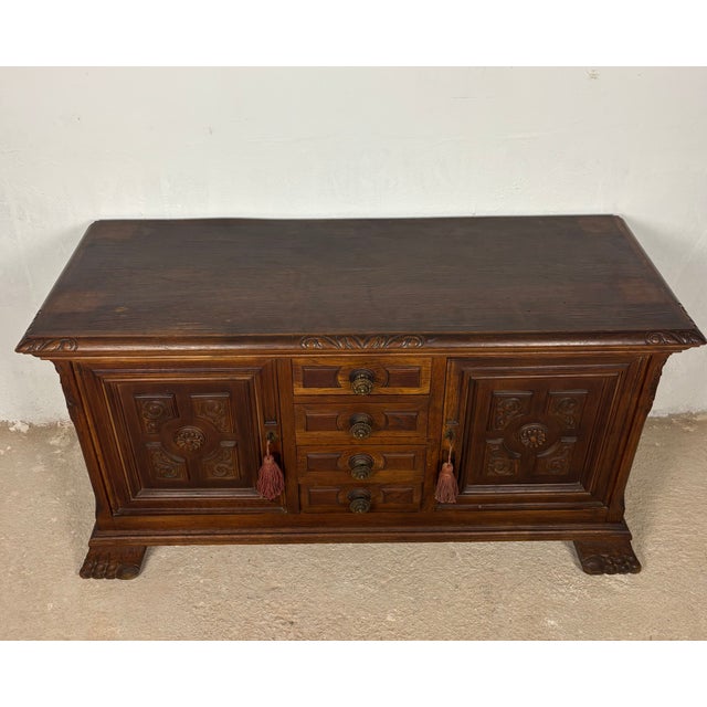 1920s Vintage Spanish Renaissance Style Low Sideboard in Oak with Carved Panel, 1920 For Sale - Image 5 of 13