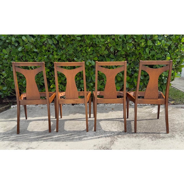 Broyhill Brasilia Vintage Mid-Century Walnut Dining Chairs for Restoration, Set of 4 For Sale - Image 4 of 15