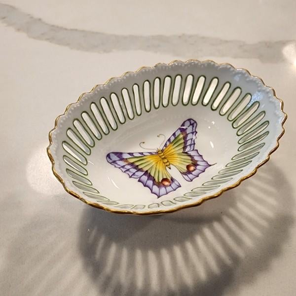 2003 Anna Weatherley Hand-Painted "Exotic Butterfly" Pierced Dish – Signed Bacsó Éva For Sale - Image 12 of 14