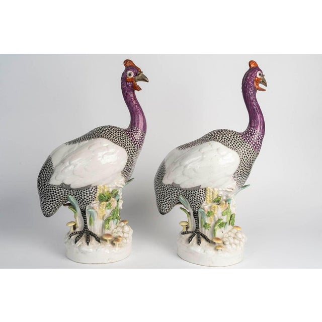 Napoleon Guinea Fowl Figurines in Porcelain from Samson, Paris, 19th Century, Set of 2 For Sale - Image 4 of 7